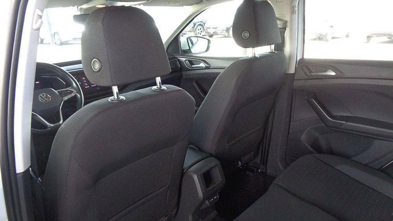 Foto Volkswagen T-Cross 9