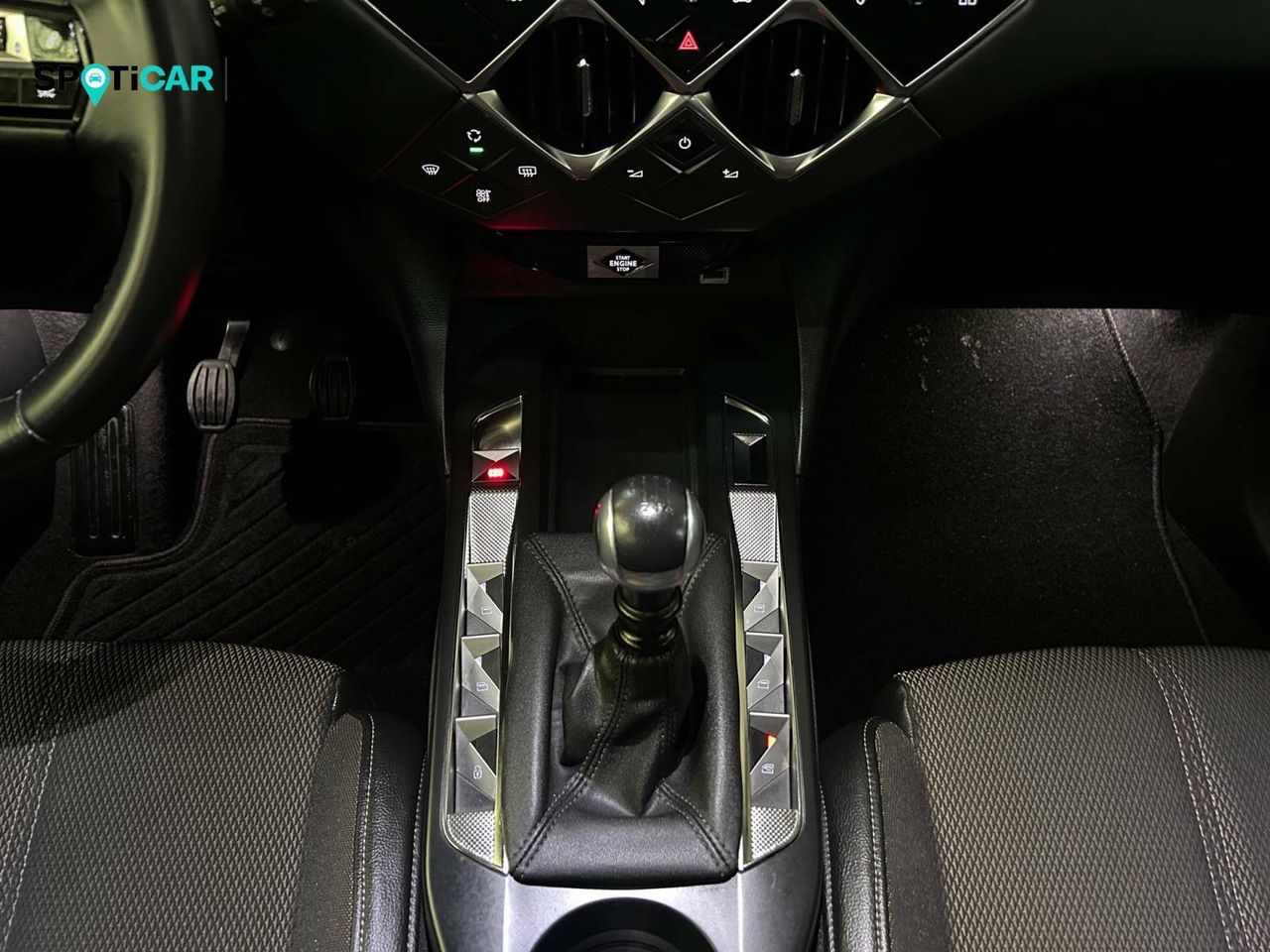 Foto DS Automobiles DS 3 11