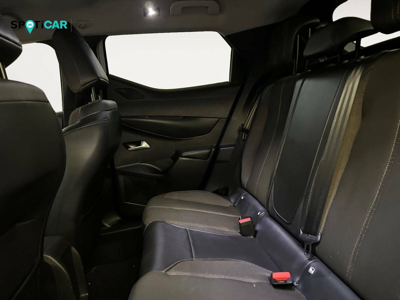 Foto DS Automobiles DS 3 13