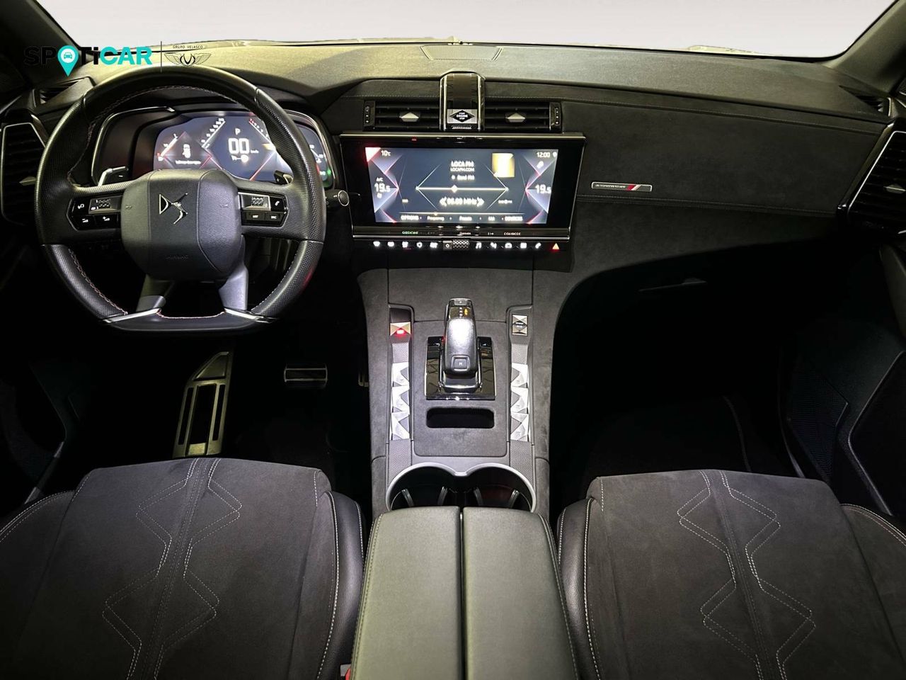 Foto DS Automobiles DS 7 10