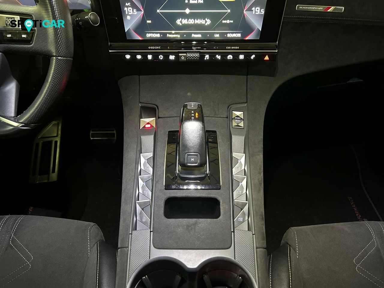 Foto DS Automobiles DS 7 11