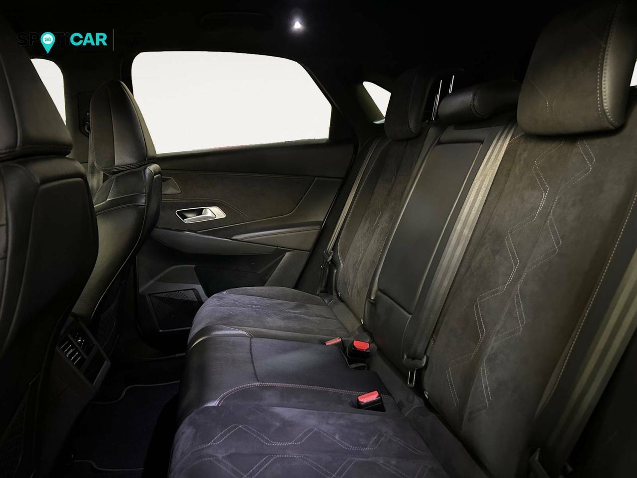 Foto DS Automobiles DS 7 13