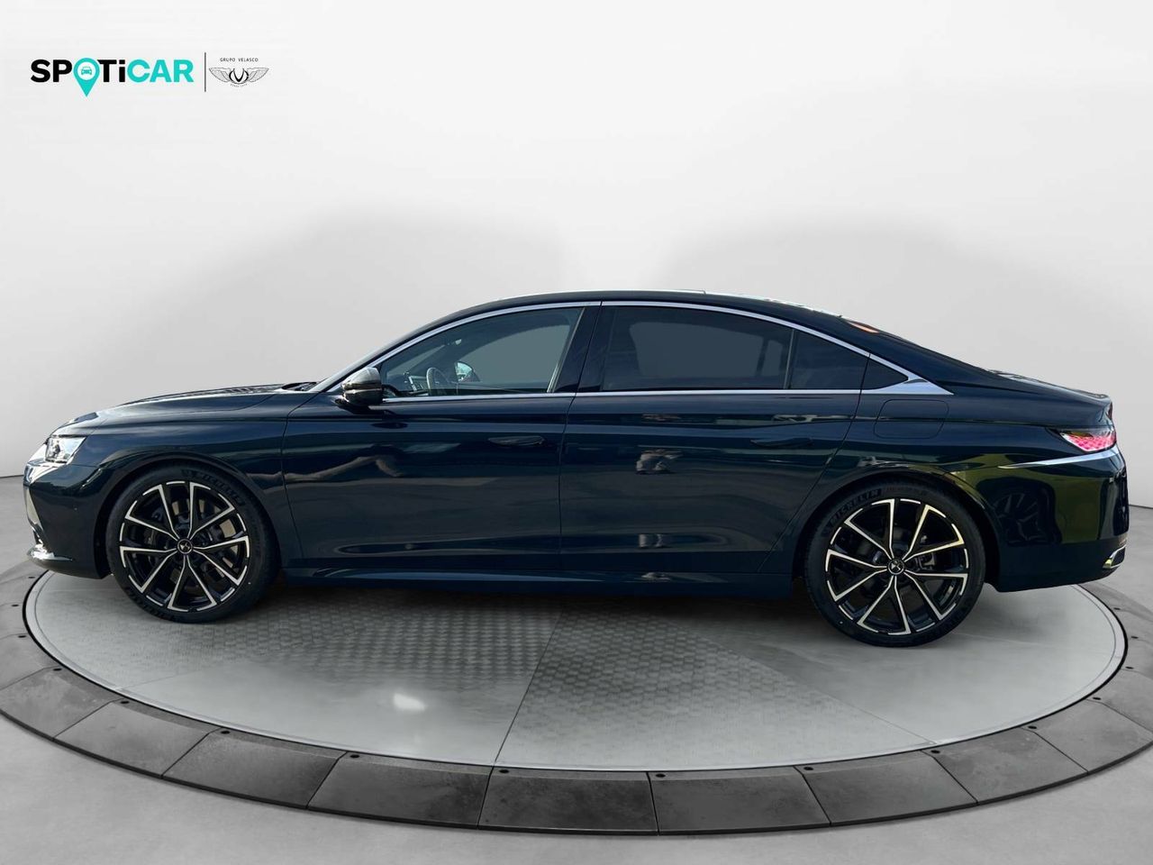 Foto DS Automobiles DS 9 2