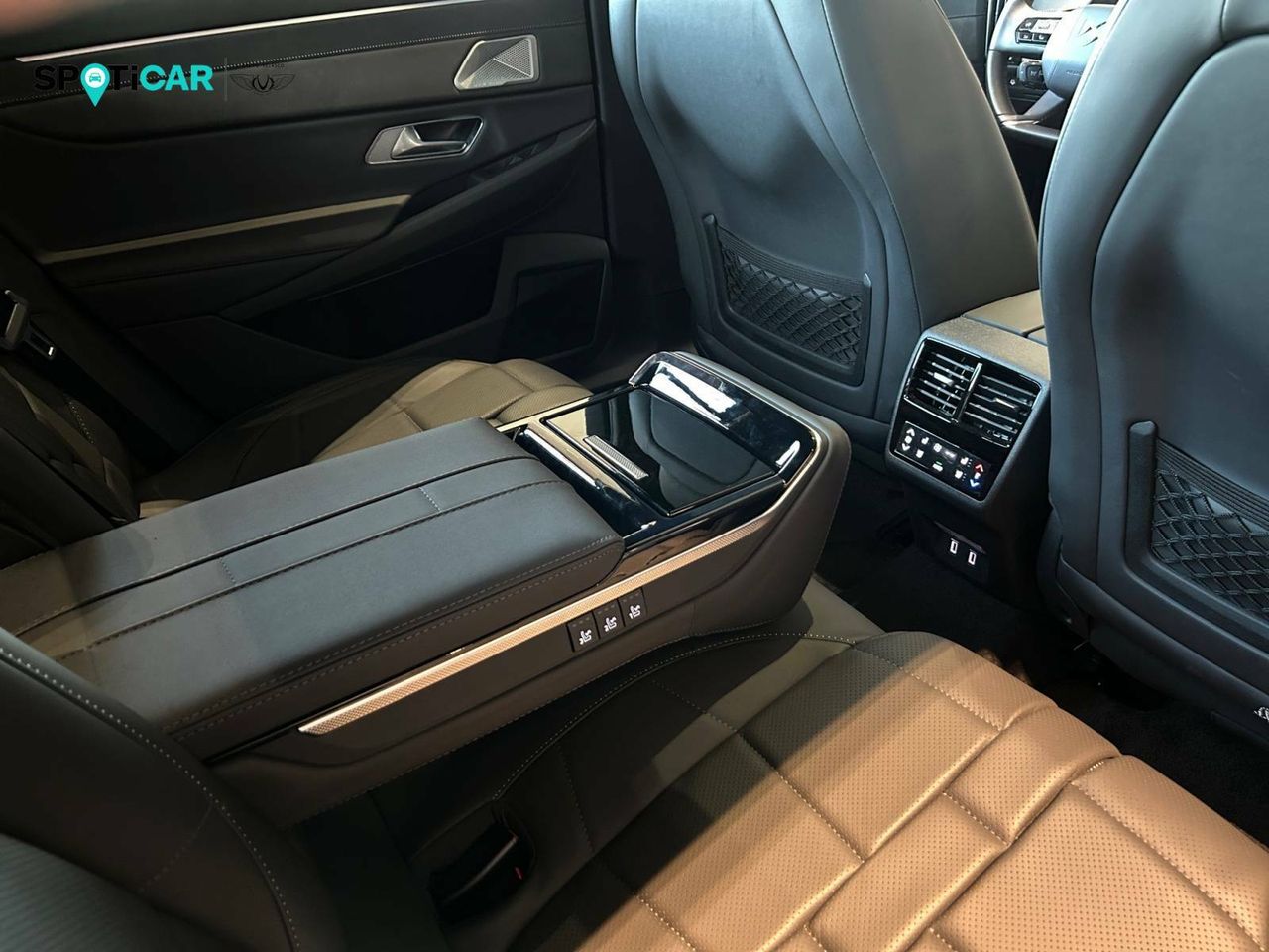 Foto DS Automobiles DS 9 16