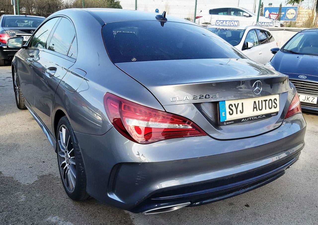 Foto Mercedes-Benz Clase CLA 14