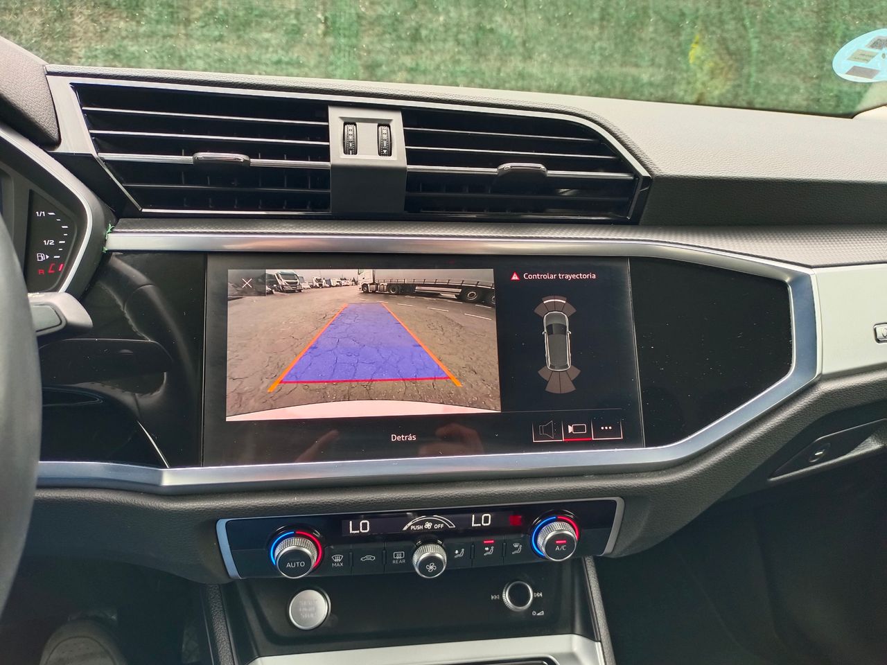 Foto Audi Q3 8