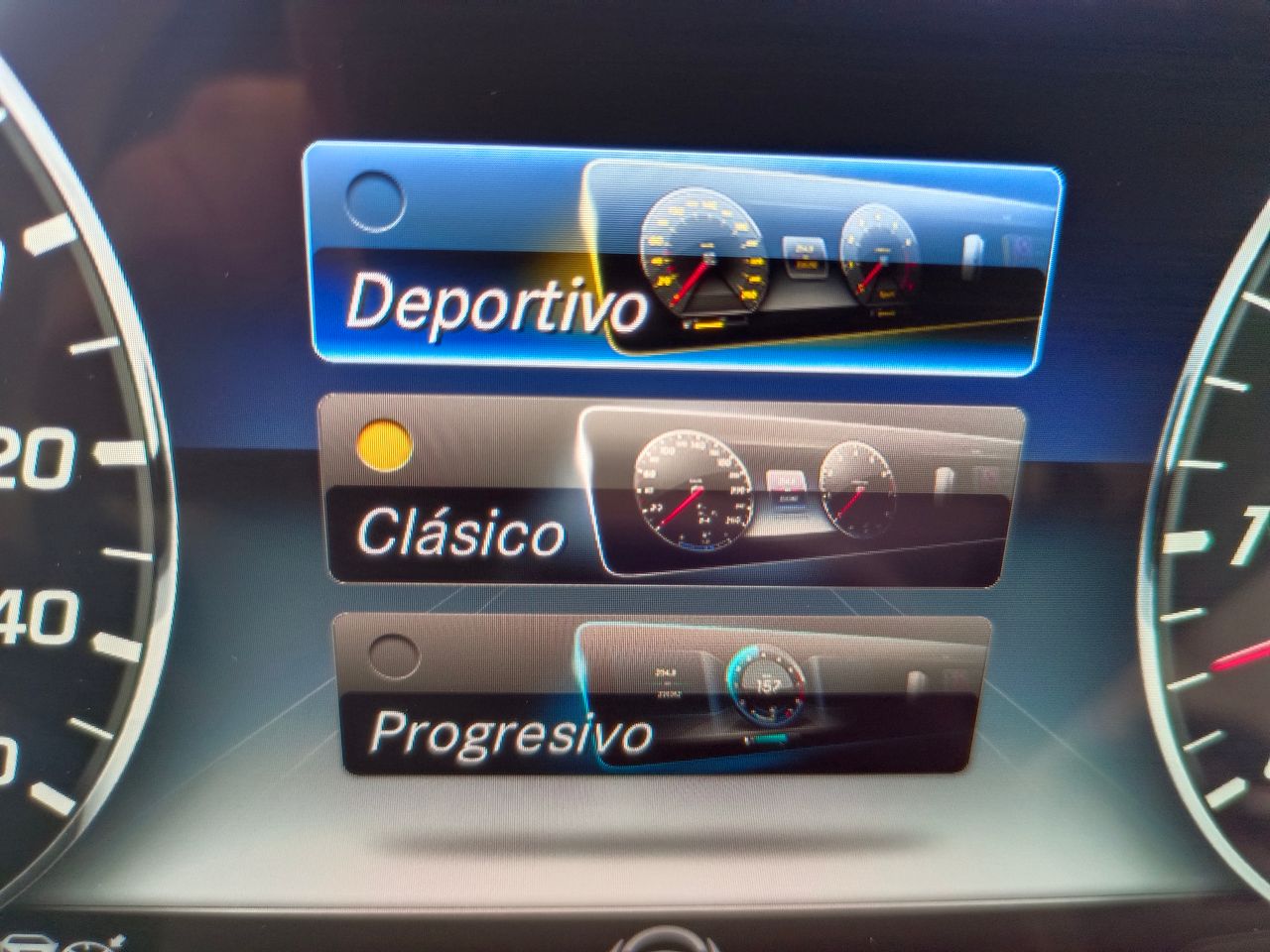 Foto Mercedes-Benz Clase CLS 27