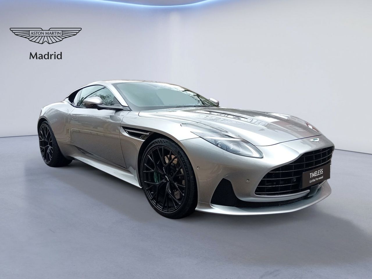 Foto Aston martin DB12 1