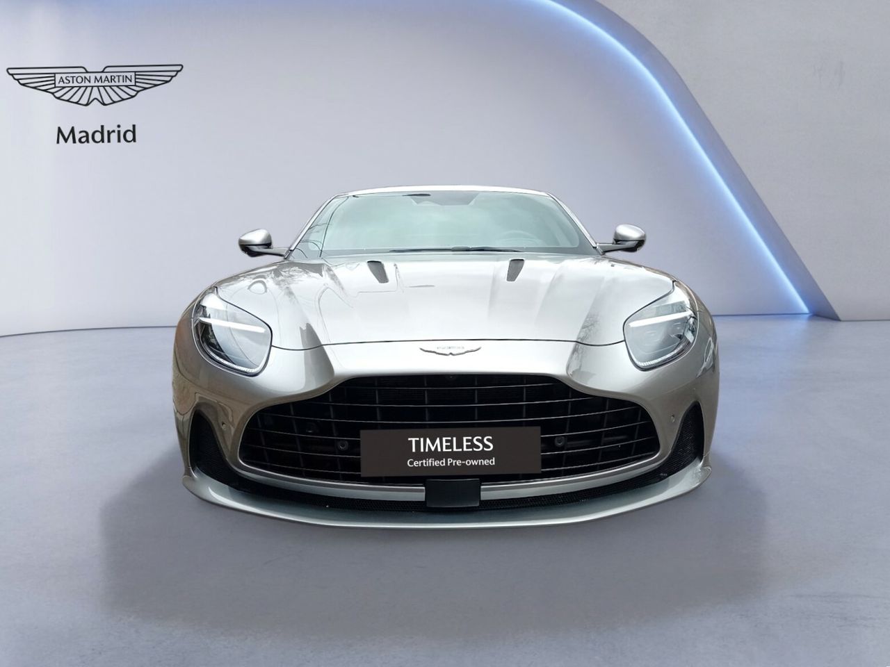 Foto Aston martin DB12 2