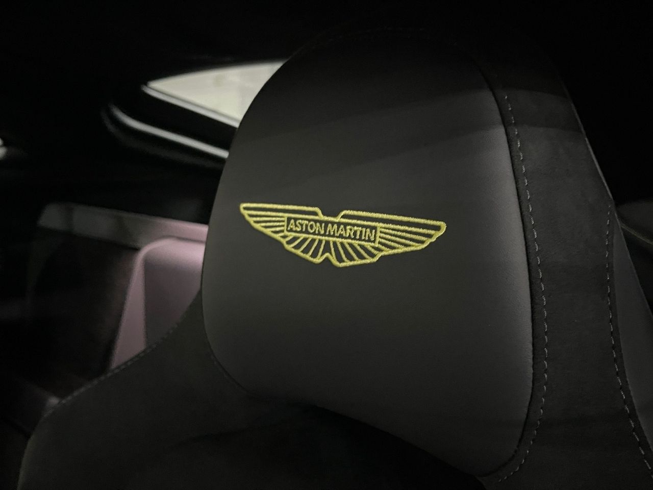 Foto Aston martin Vantage 12
