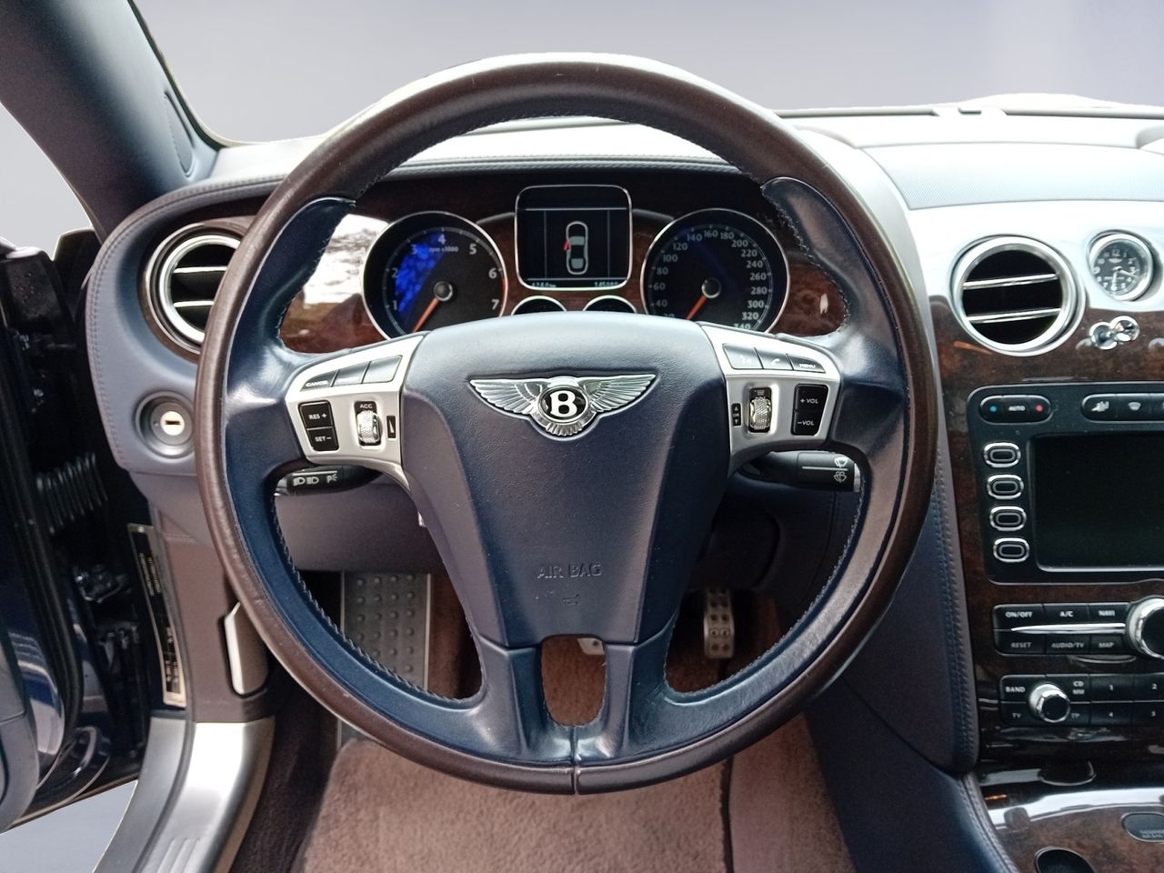 Foto Bentley Flying Spur 12