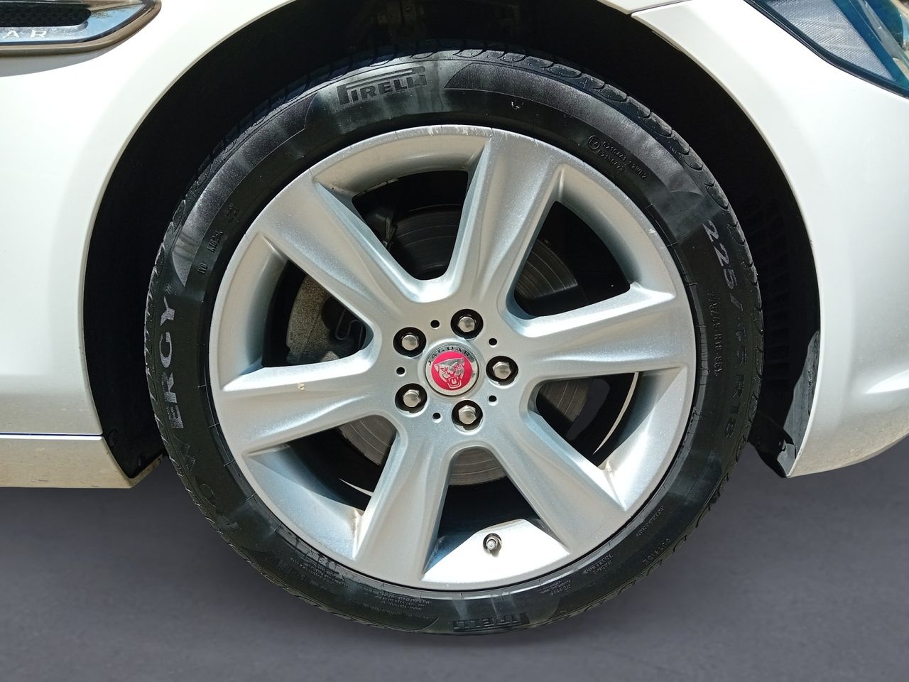 Foto Jaguar XE 14