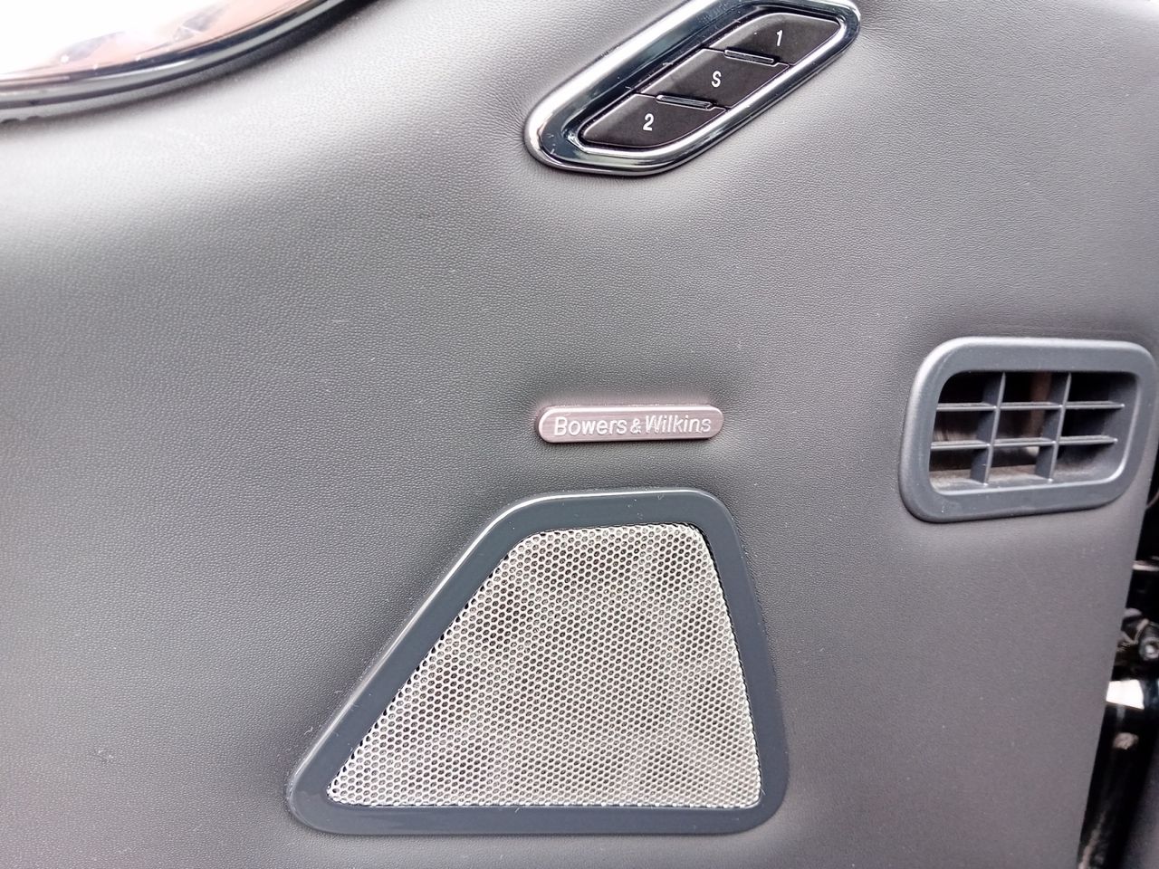 Foto Maserati Quattroporte 16