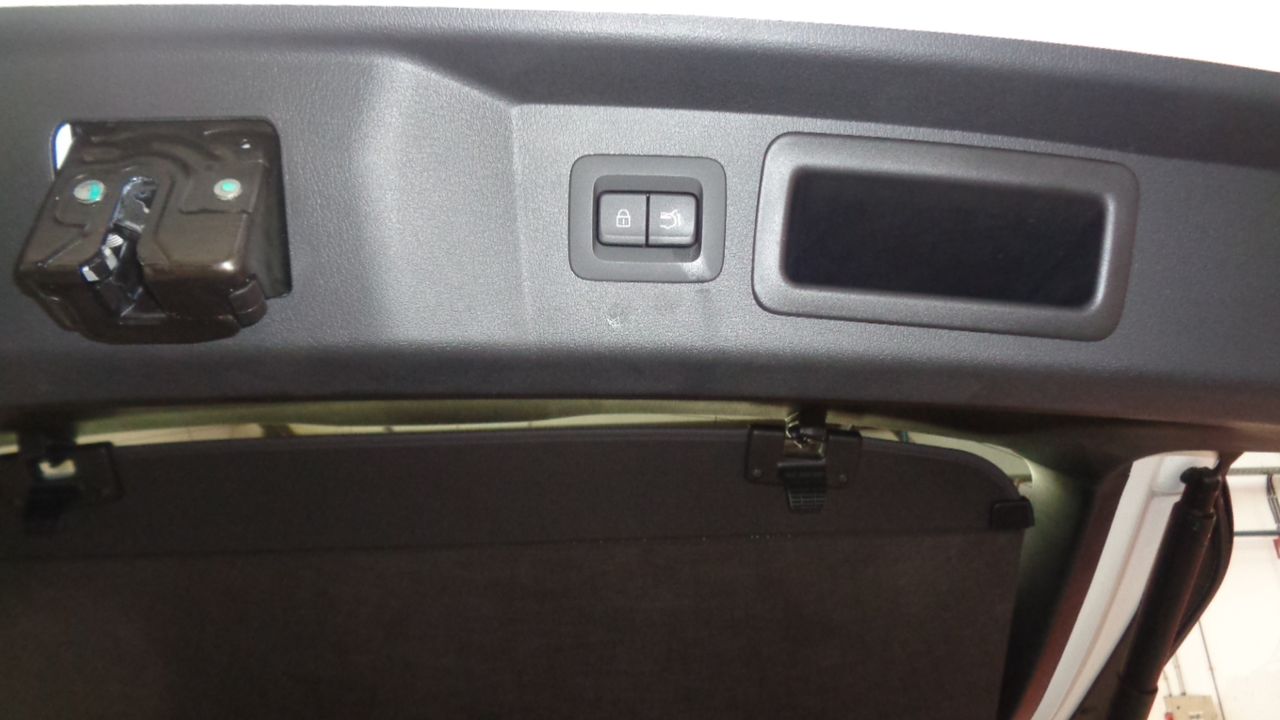 Foto Mazda CX-60 11