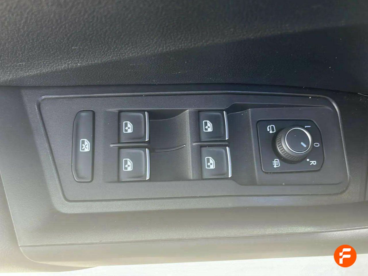 Foto Volkswagen T-Roc 22