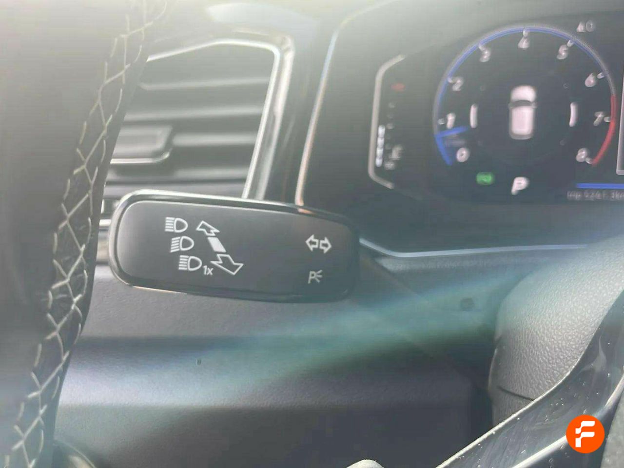 Foto Volkswagen T-Roc 27