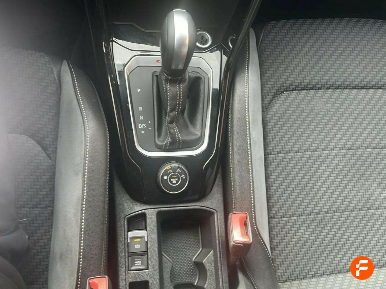 Foto Volkswagen T-Roc 28