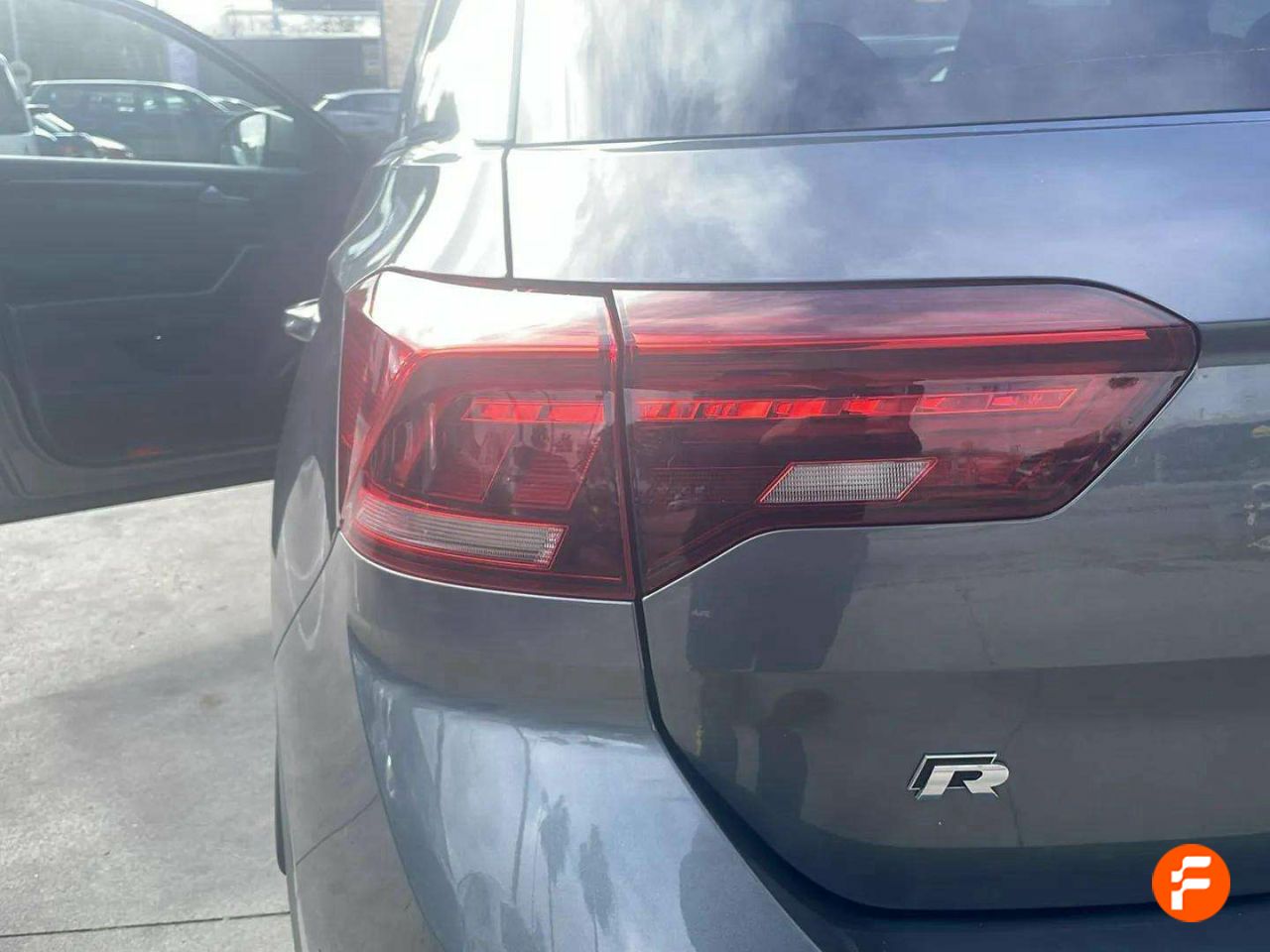Foto Volkswagen T-Roc 35