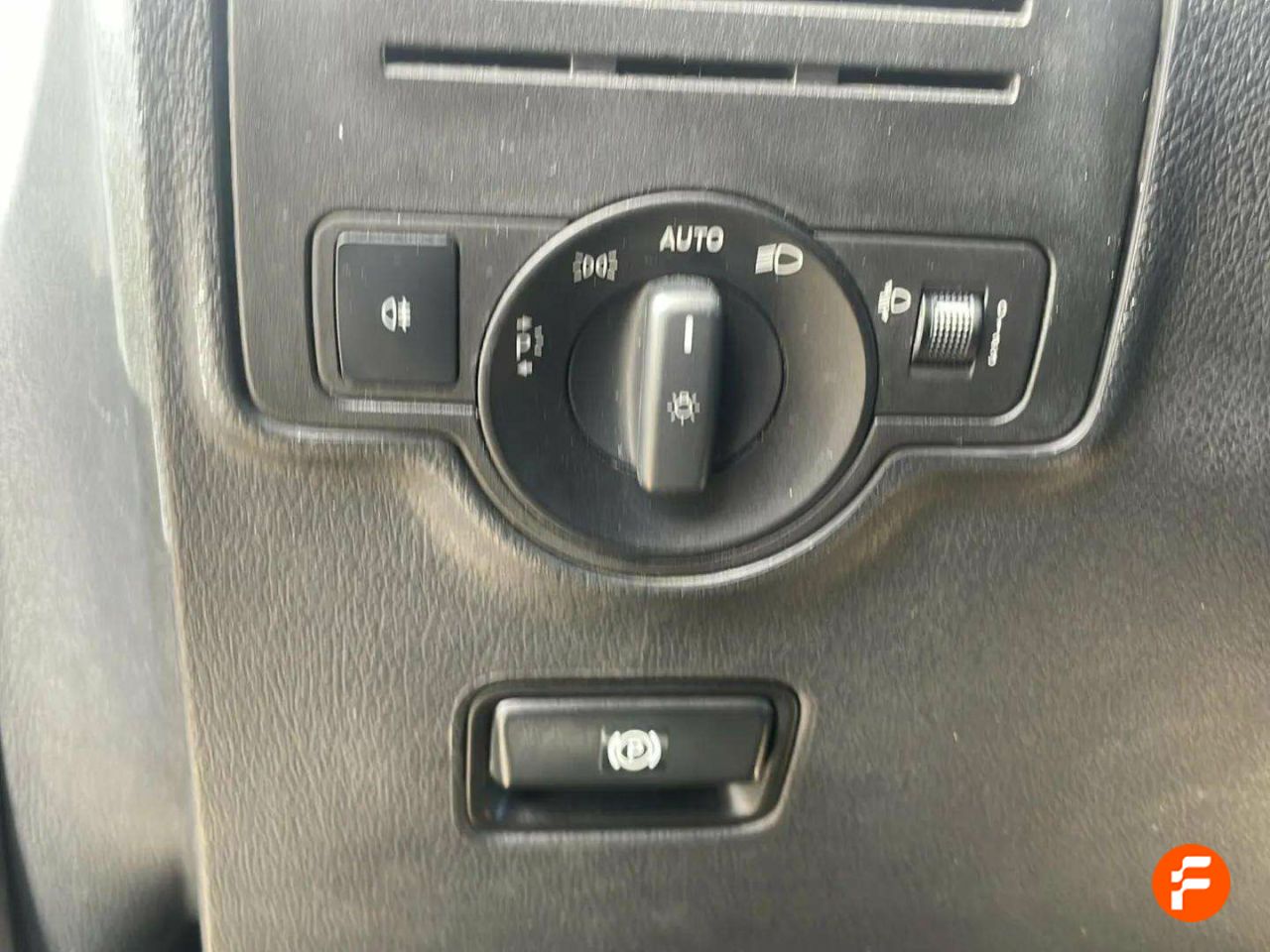 Foto Mercedes-Benz Vito 22