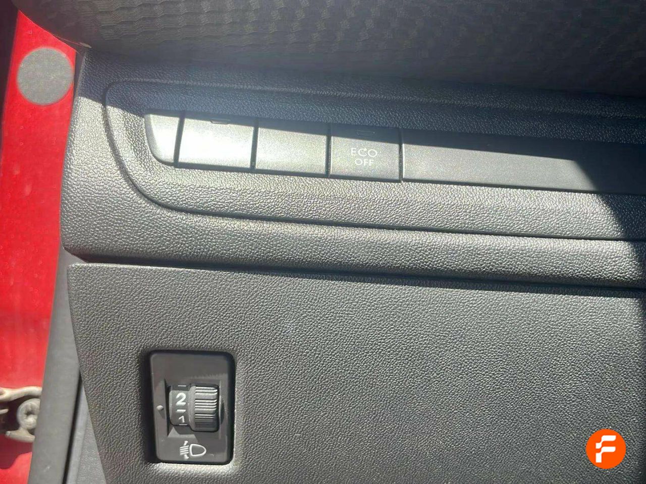 Foto Peugeot 208 24