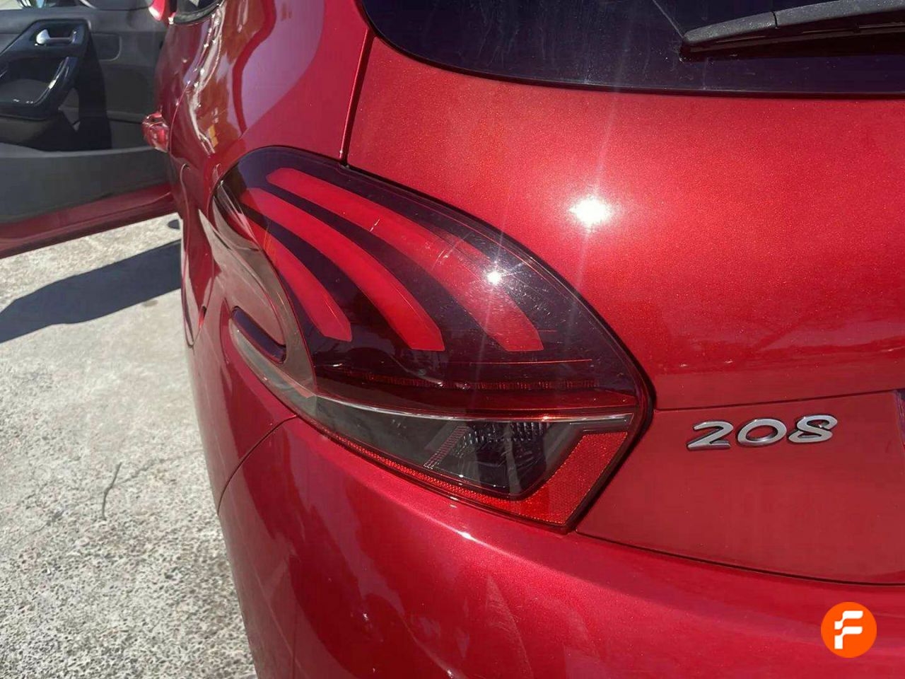 Foto Peugeot 208 30