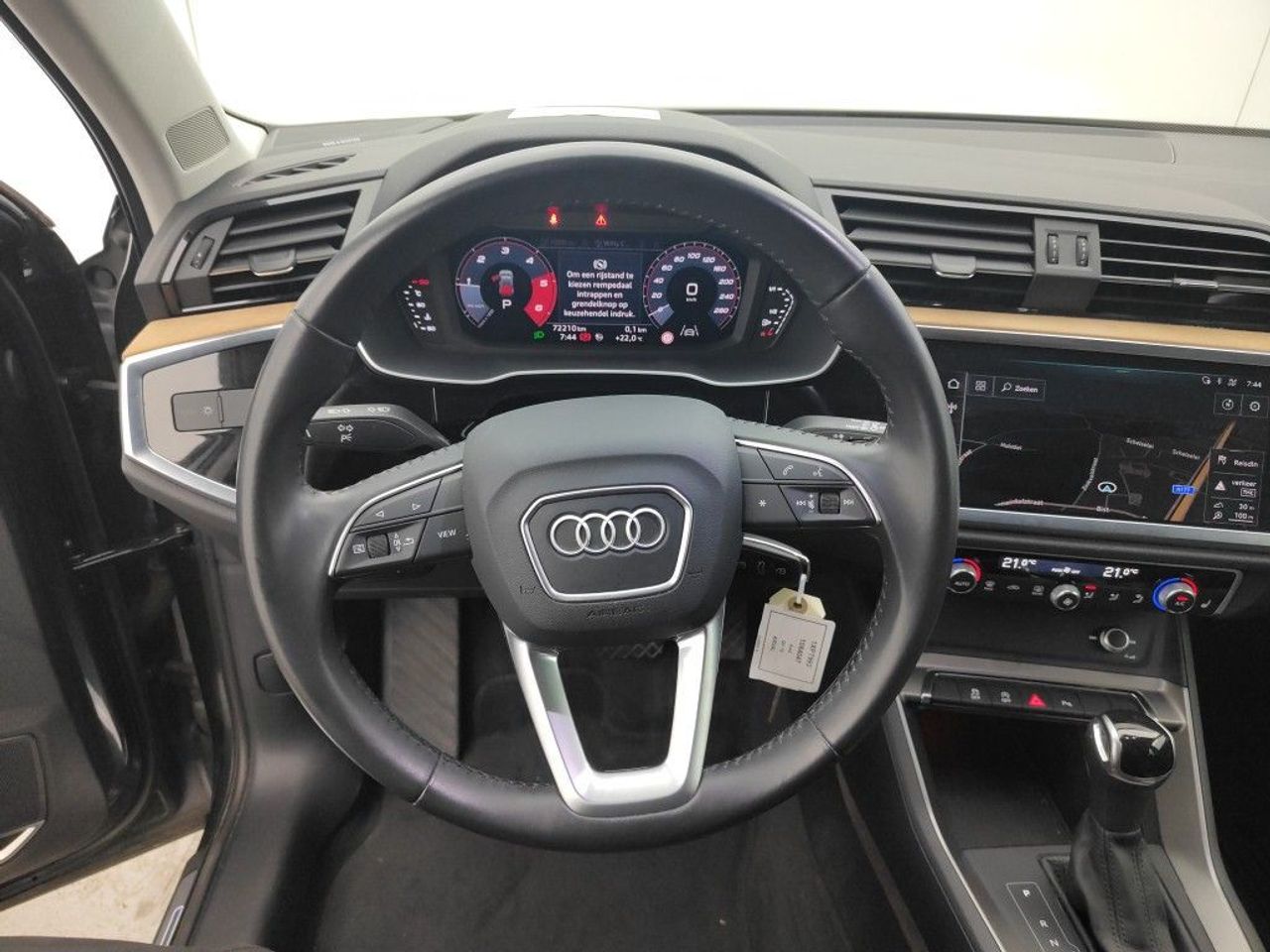 Foto Audi Q3 8