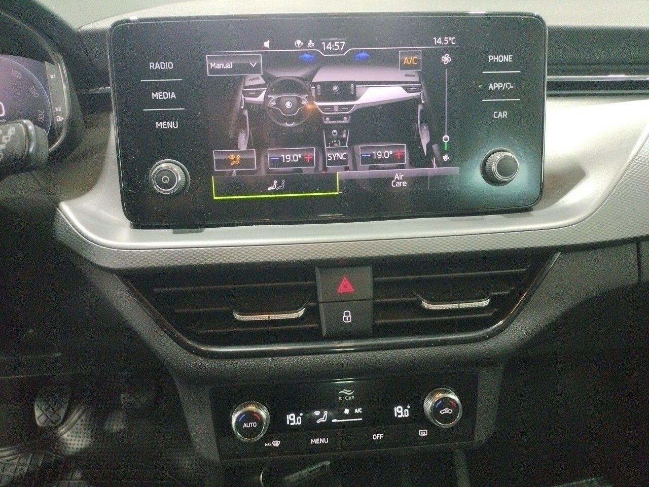 Foto Skoda Scala 17