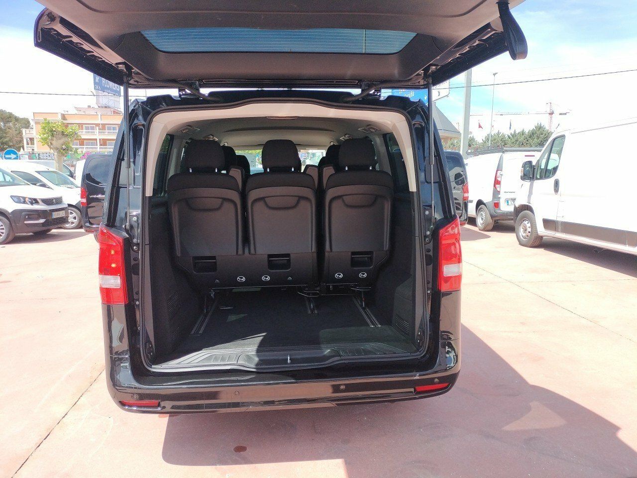 Foto Mercedes-Benz Vito 9