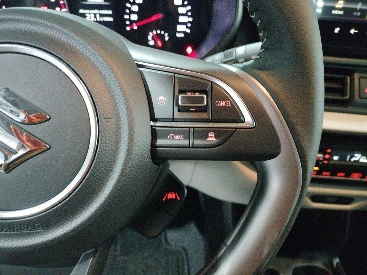 Foto Suzuki Swift 12