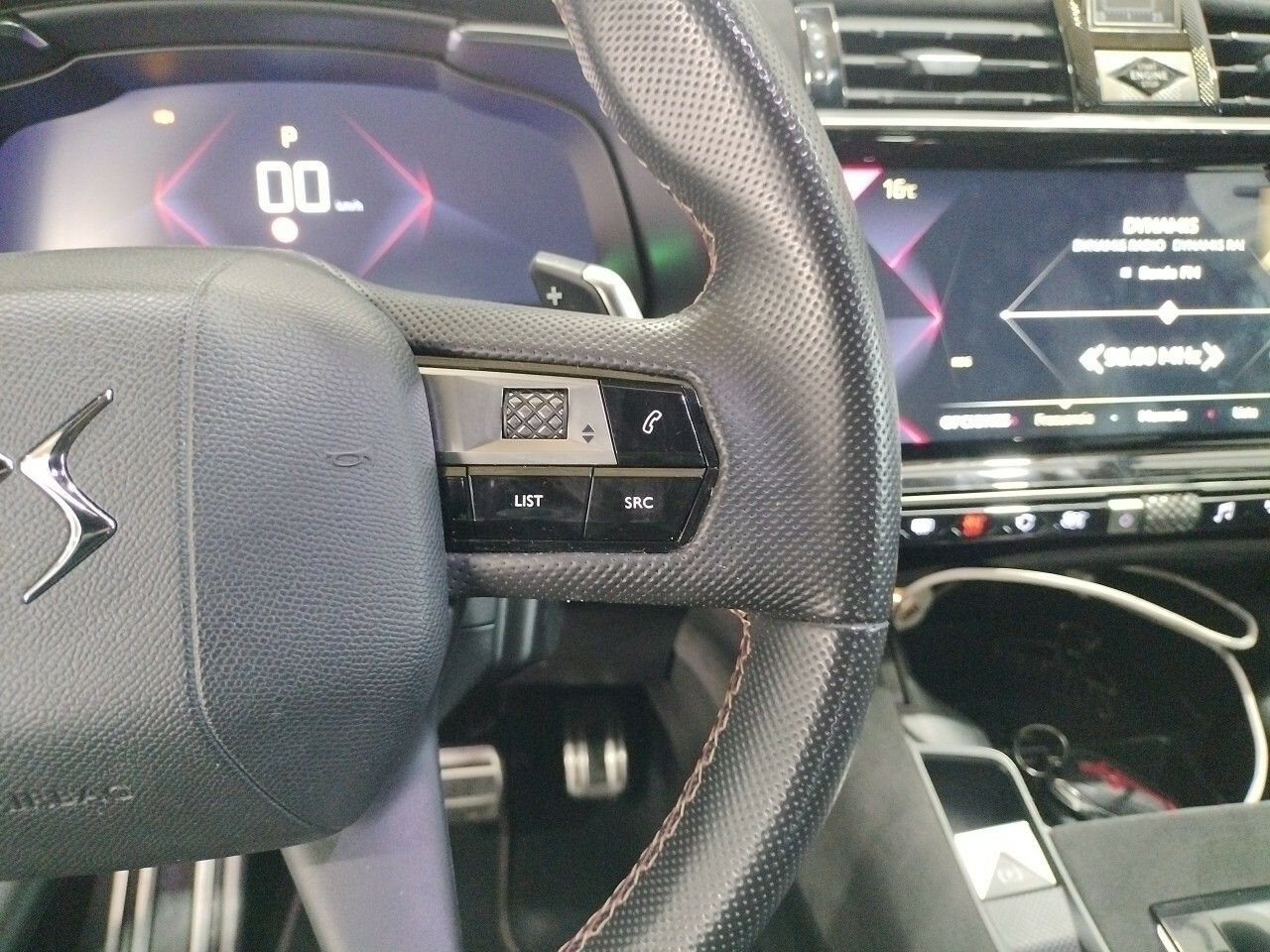 Foto DS Automobiles DS 7 13