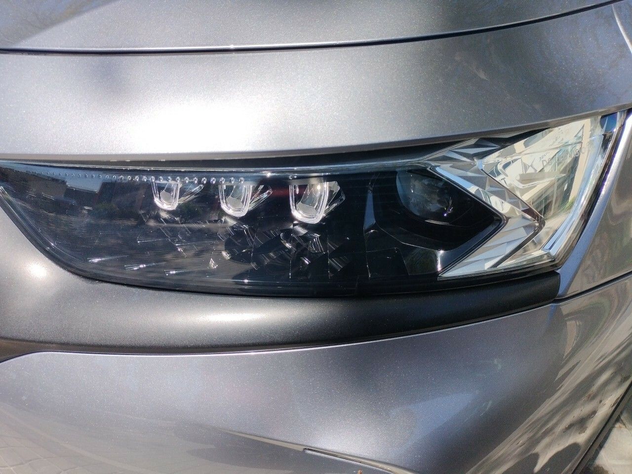 Foto DS Automobiles DS 7 27