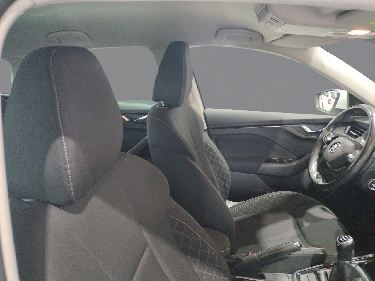 Foto Skoda Scala 9