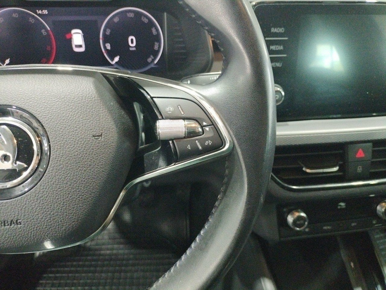 Foto Skoda Scala 13