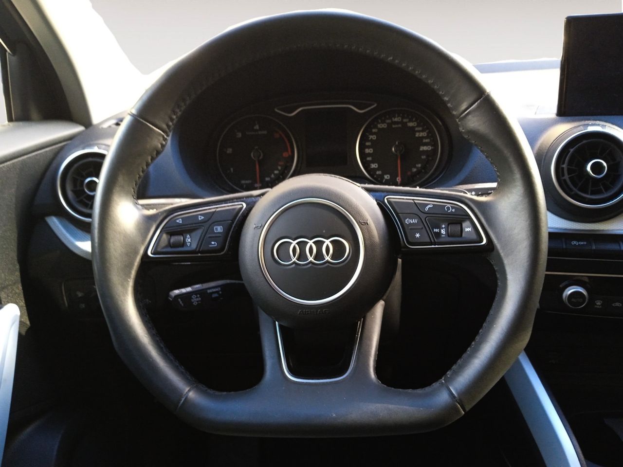 Foto Audi Q2 7