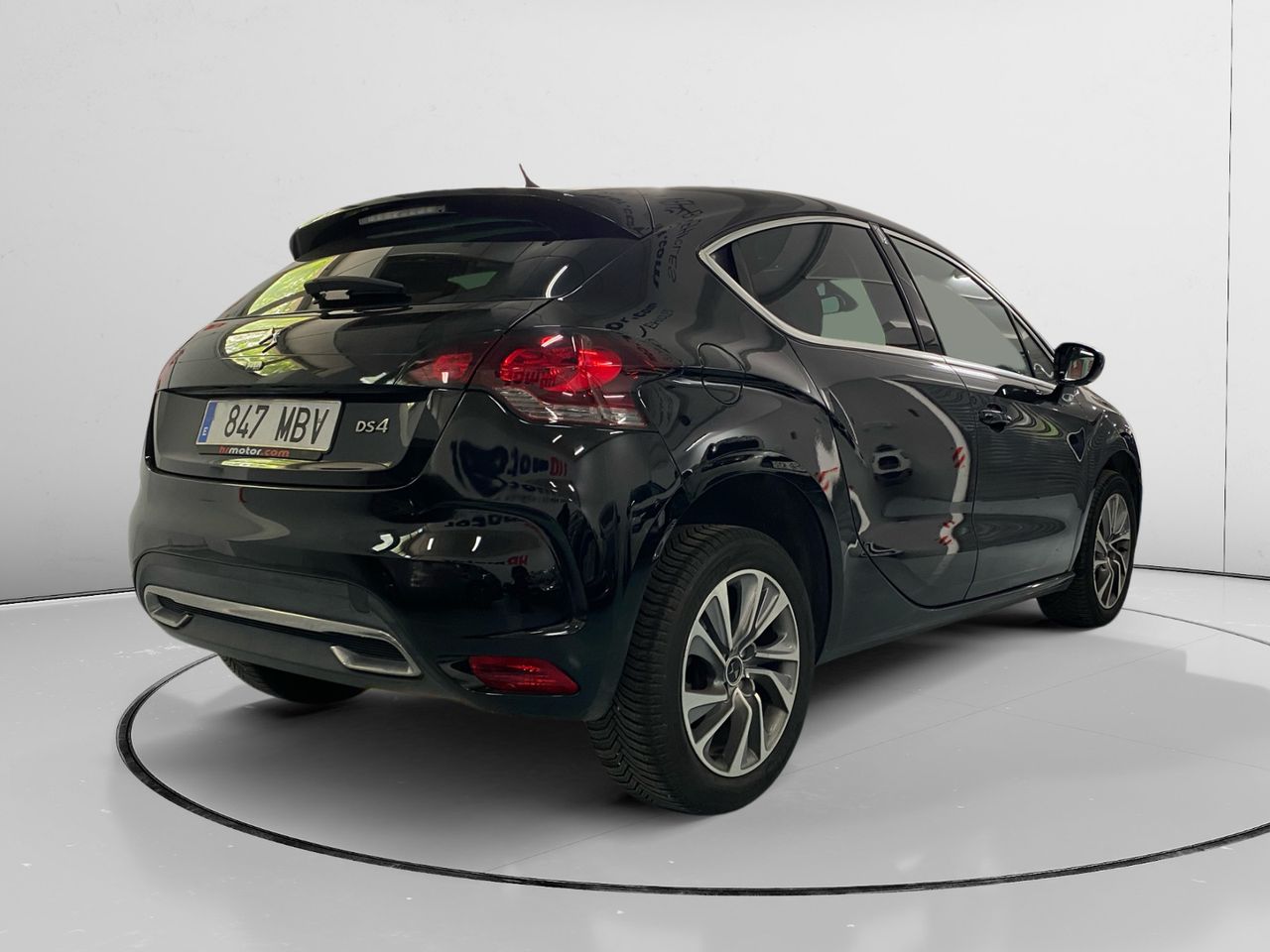 Foto DS Automobiles DS 4 2