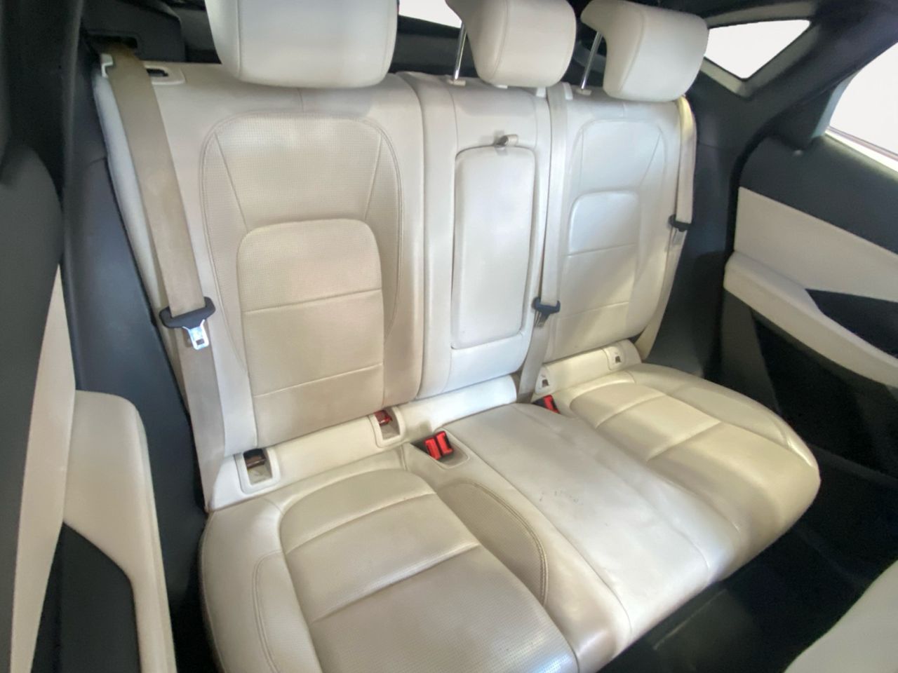 Foto Jaguar E-Pace 9
