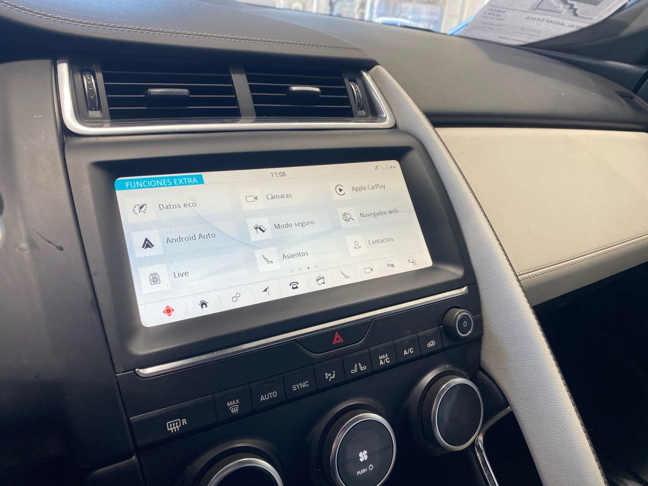 Foto Jaguar E-Pace 14