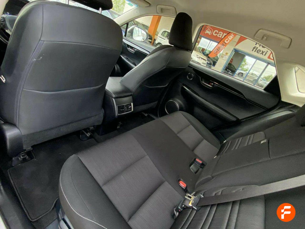 Foto Lexus NX 16