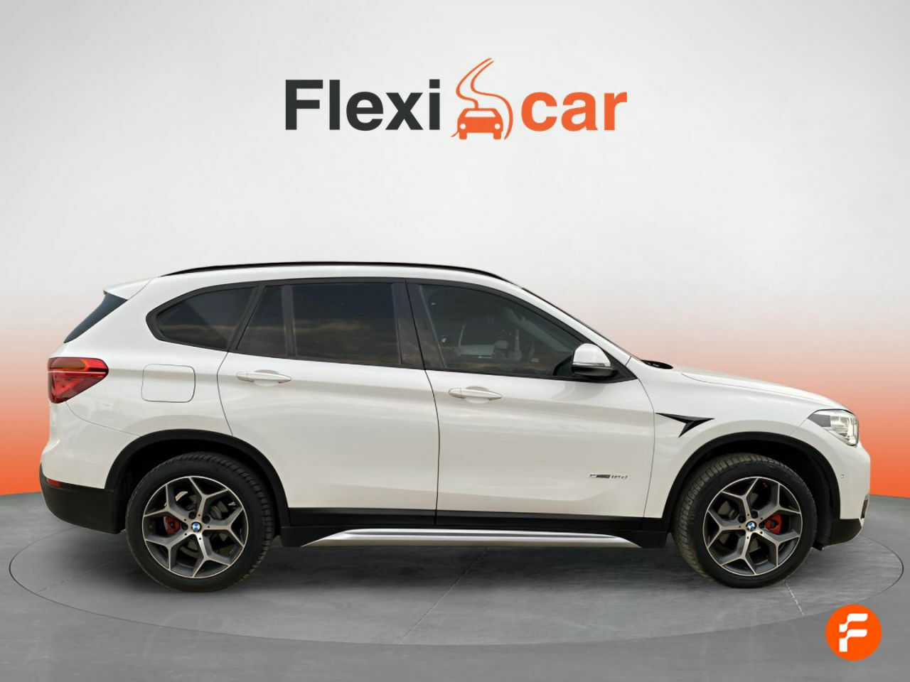 Foto BMW X1 9