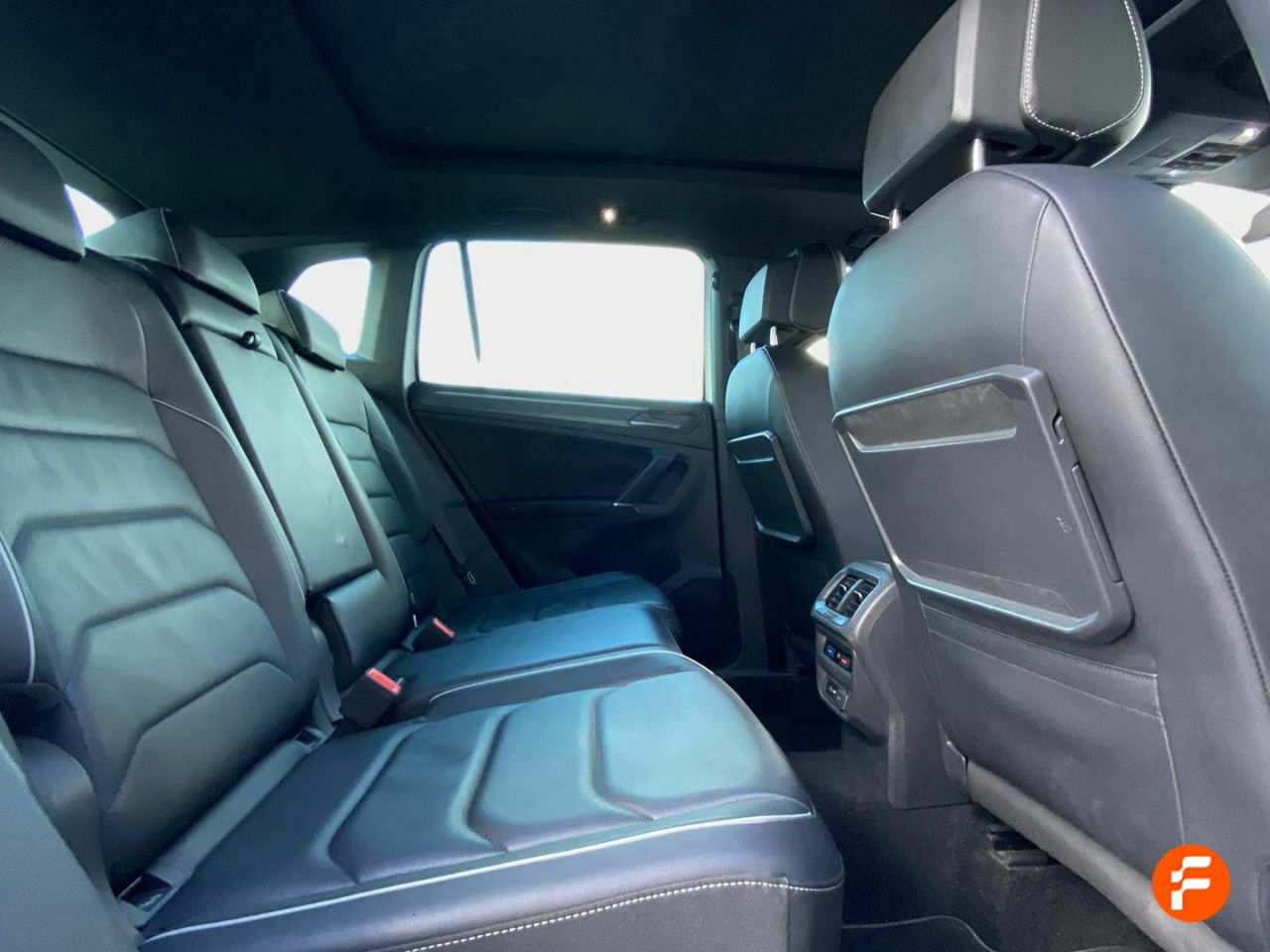 Foto Volkswagen Tiguan 14