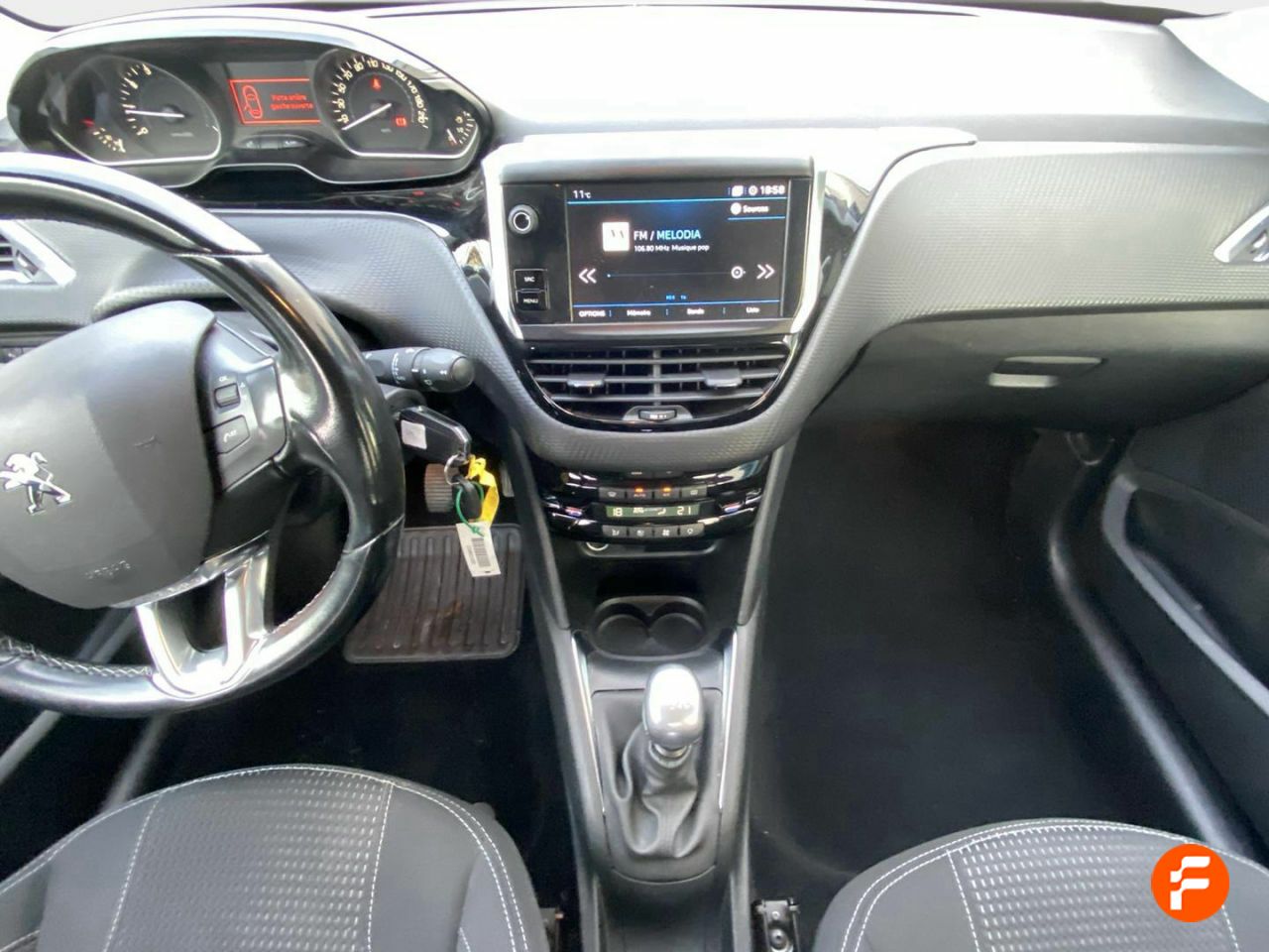 Foto Peugeot 208 11