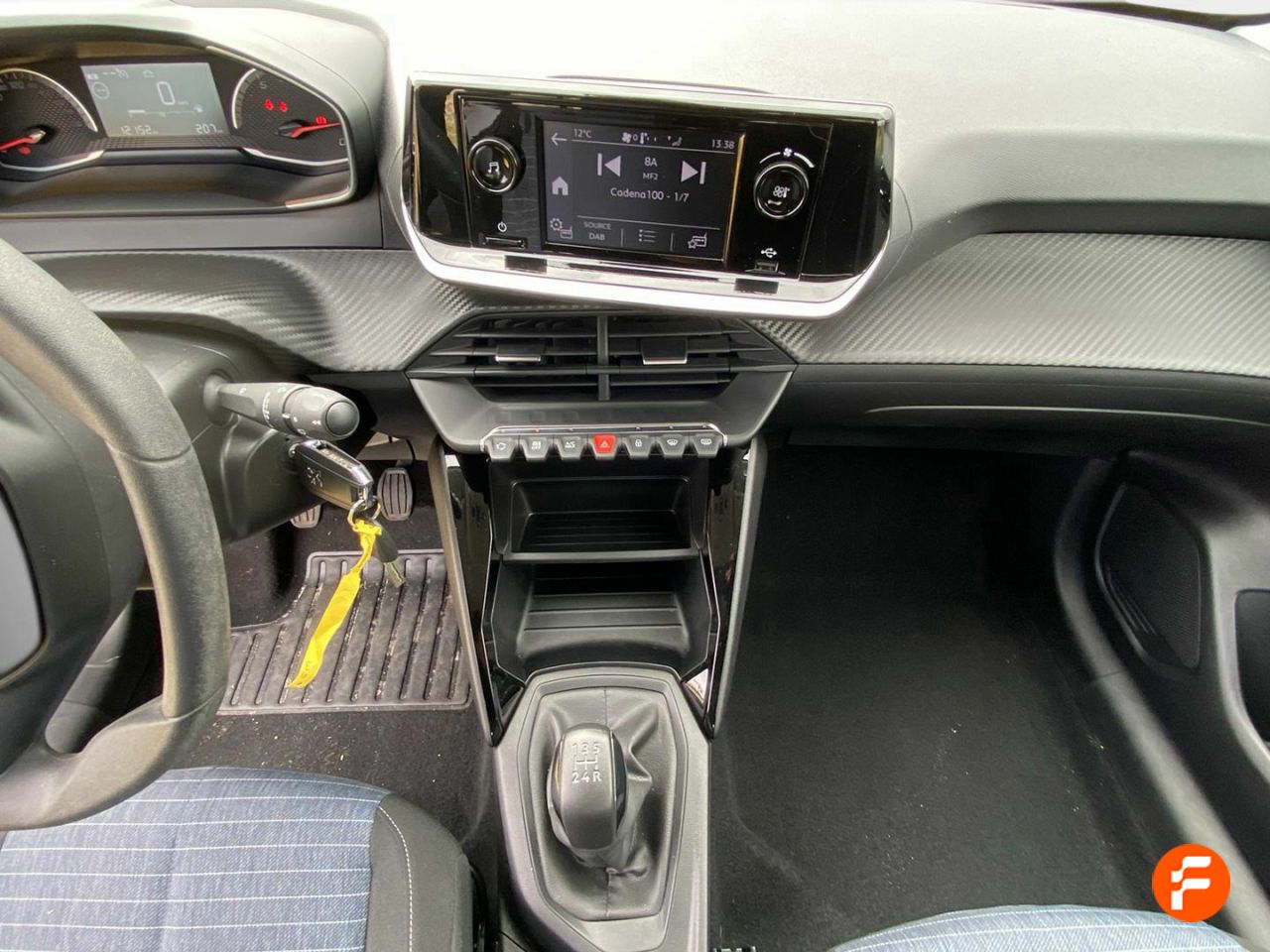 Foto Peugeot 208 11