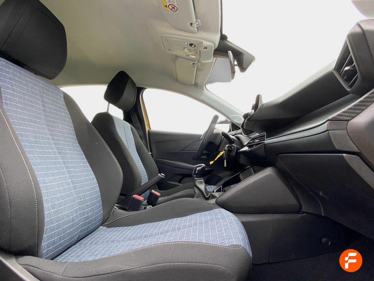 Foto Peugeot 208 14