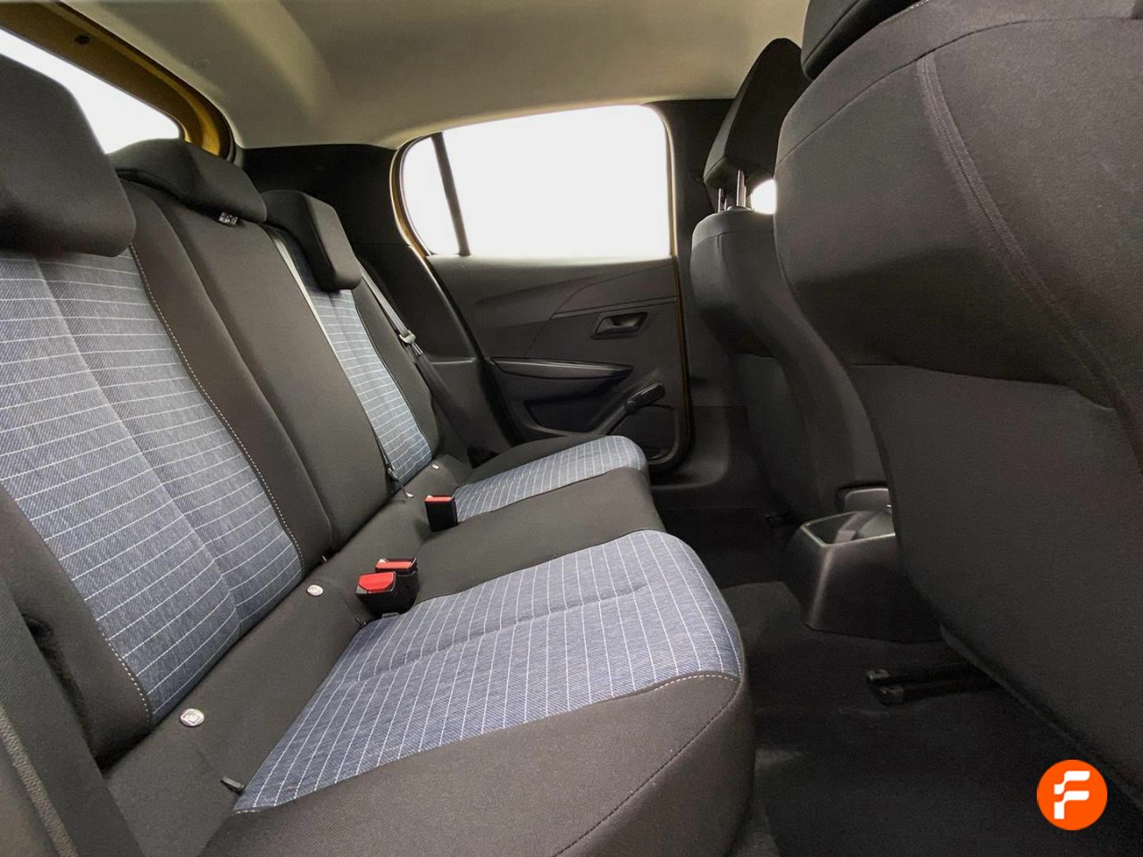 Foto Peugeot 208 15