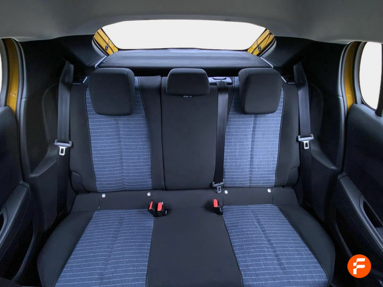 Foto Peugeot 208 16