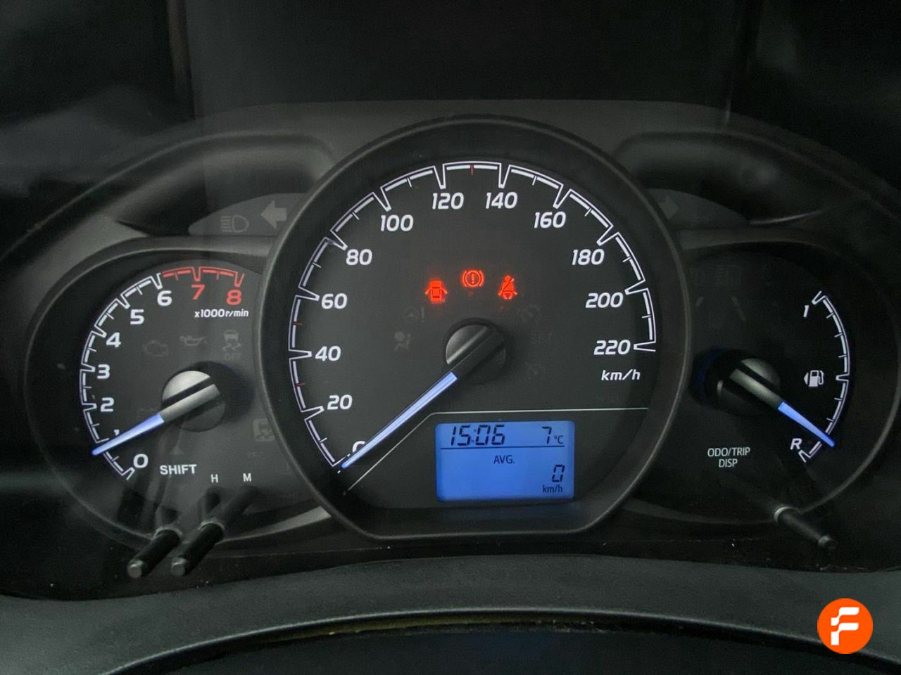 Foto Toyota Yaris 13