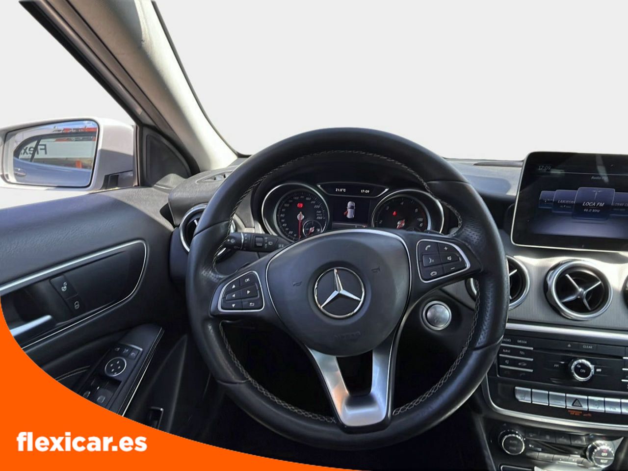 Foto Mercedes-Benz Clase GLA 13