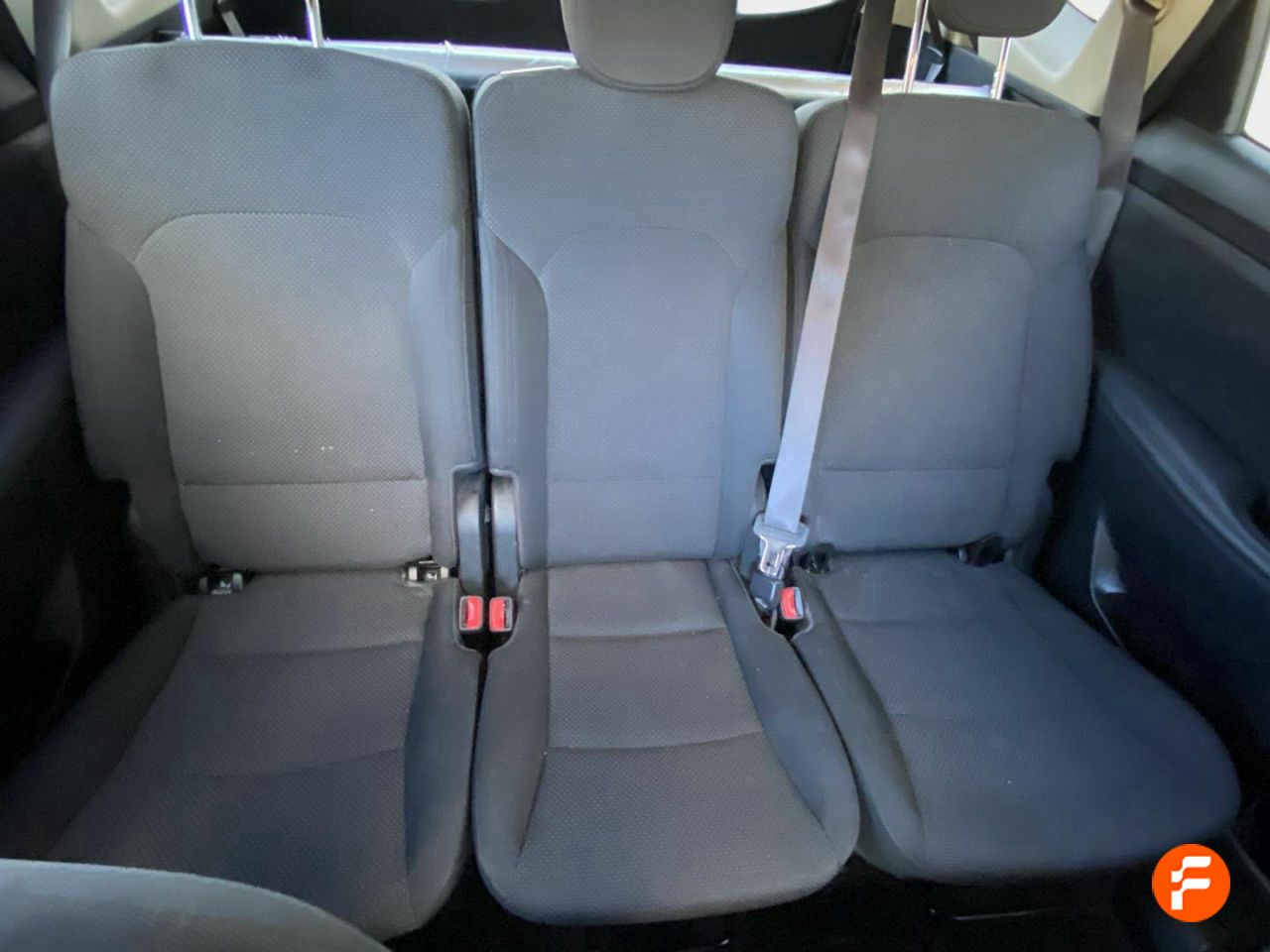 Foto Kia Carens 15