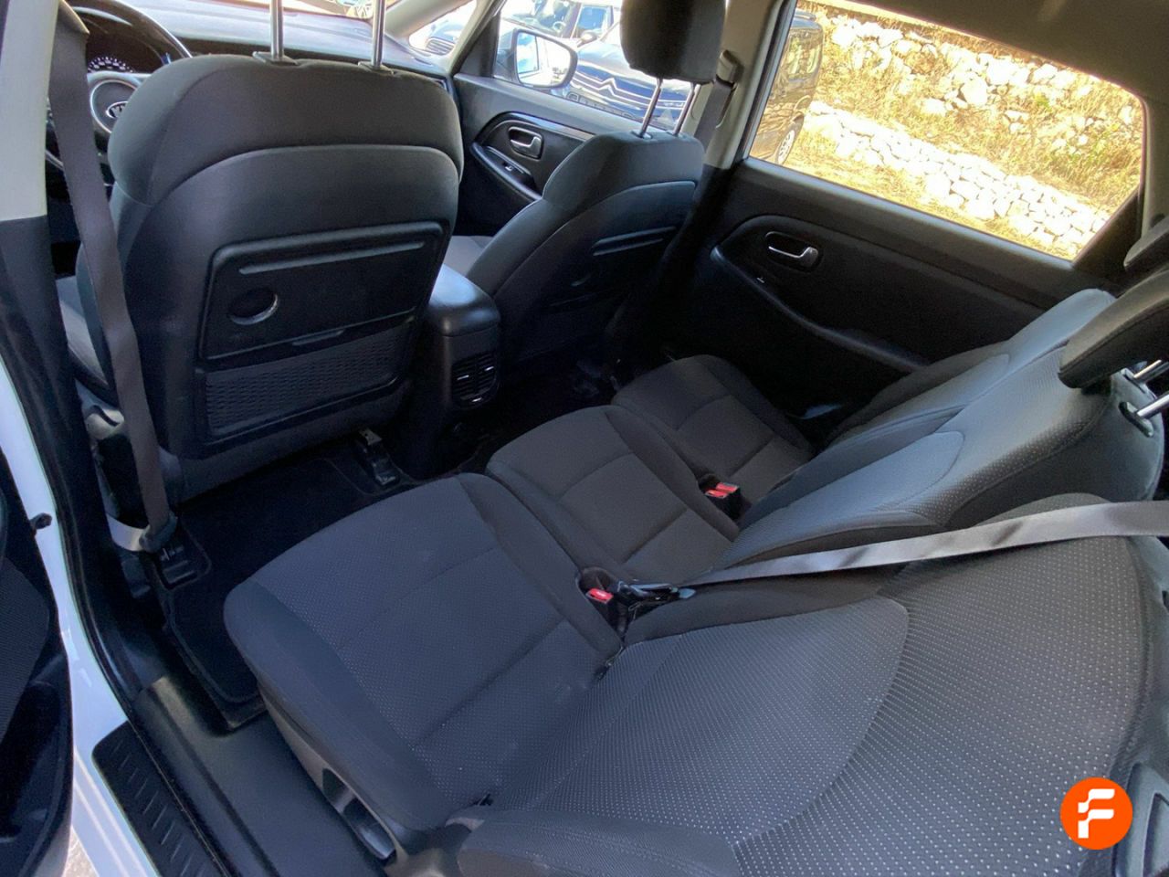 Foto Kia Carens 17