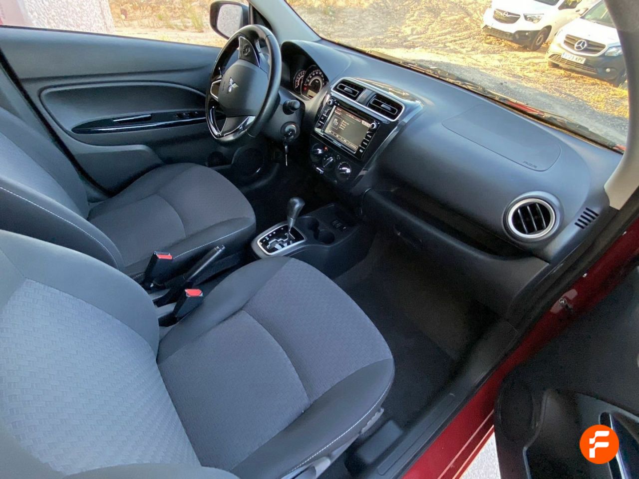 Foto Mitsubishi Space Star 19
